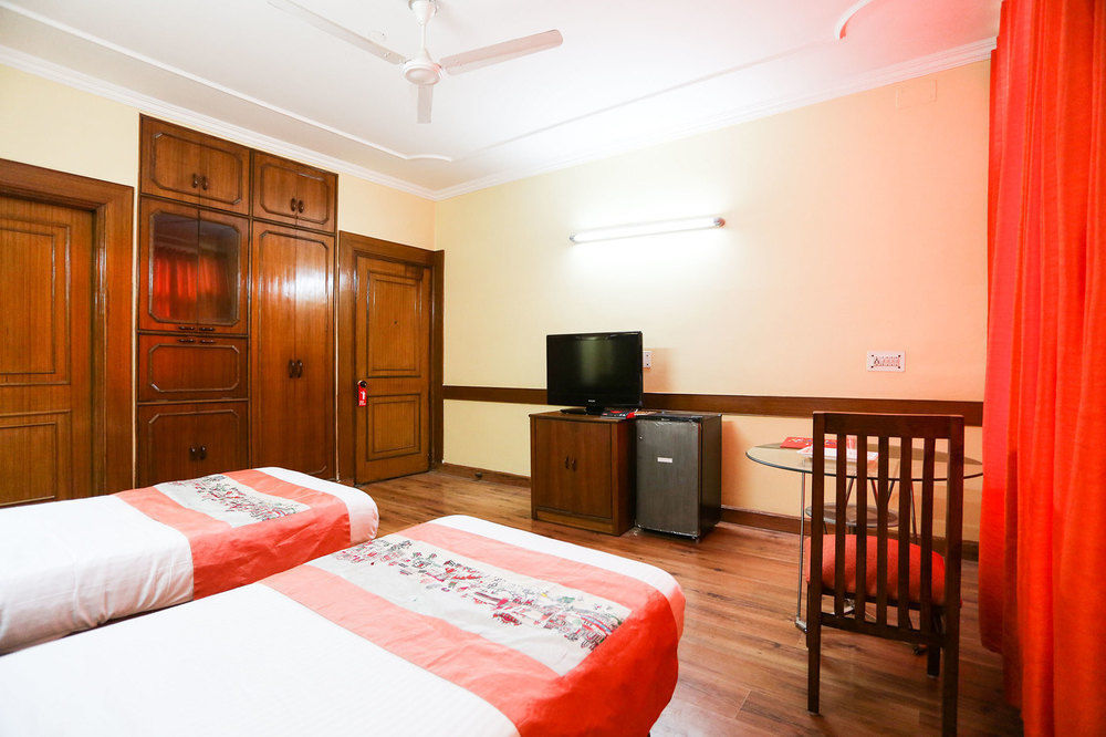 Oyo Rooms Kalkaji Mandir Нью-Дели Экстерьер фото