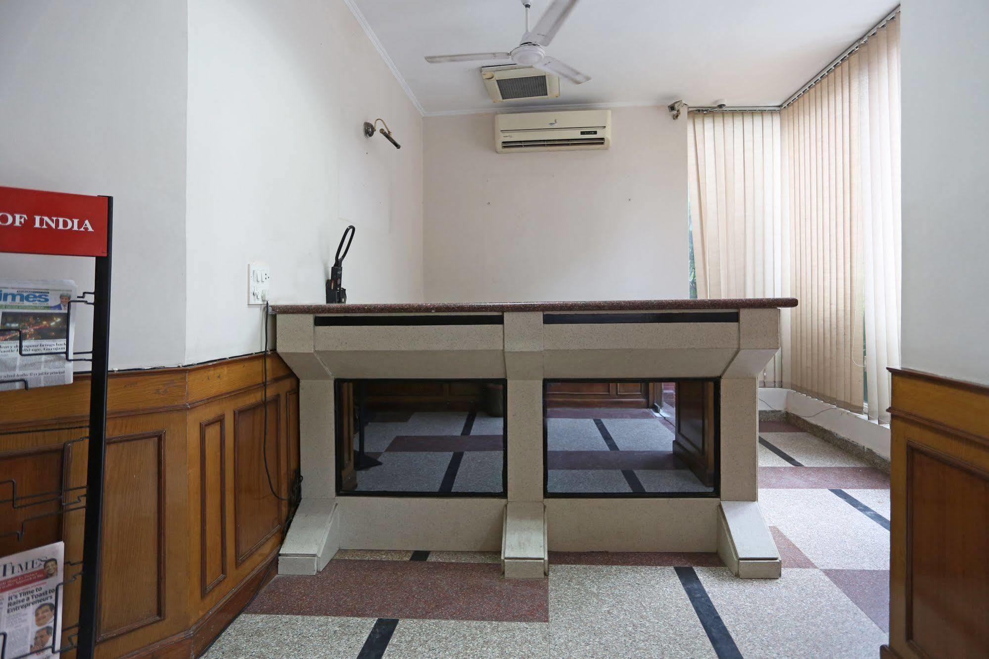 Oyo Rooms Kalkaji Mandir Нью-Дели Экстерьер фото