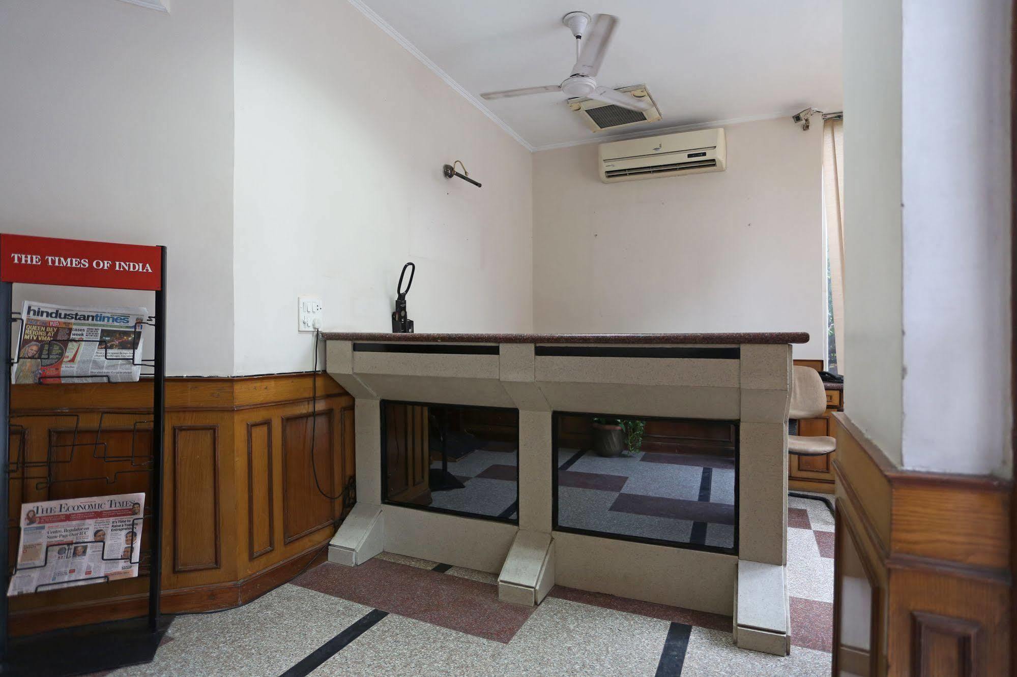 Oyo Rooms Kalkaji Mandir Нью-Дели Экстерьер фото